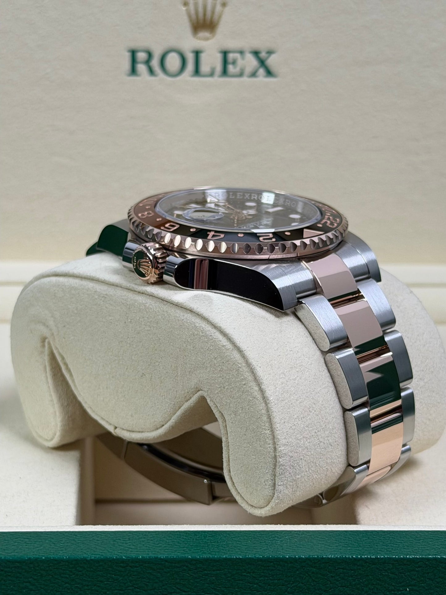 Rolex GMT Master 2 "Rootbeer" 126711CHNR / 2025 / Full Set / Neuwertig