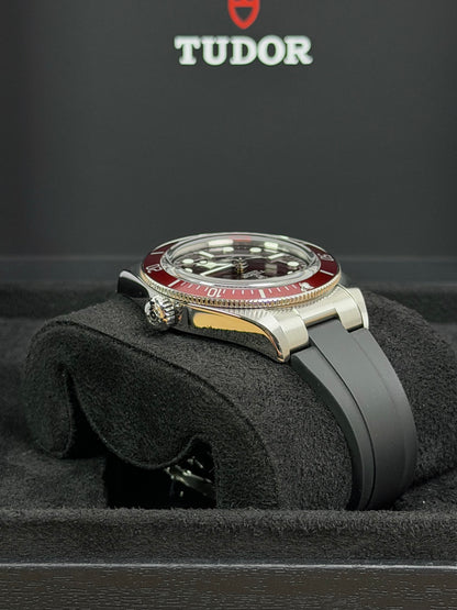 Tudor Black Bay 58 Bordeaux / 2025 / Full Set / Neuwertig