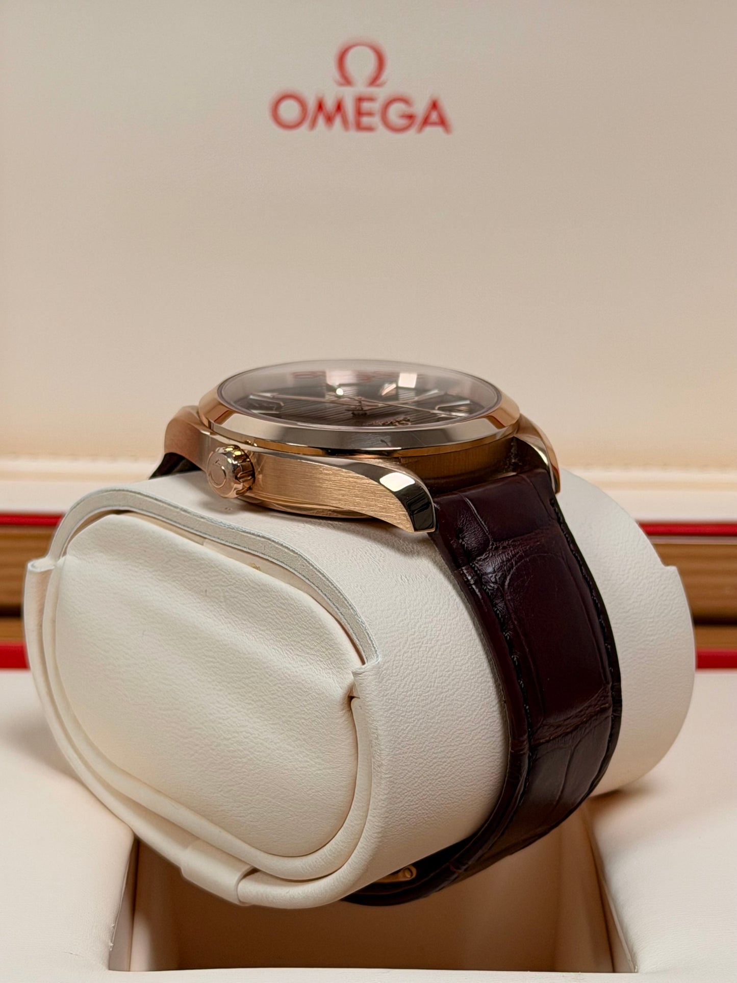 Omega Seamaster Aqua Terra 18K Roségold / 2019 / Full Set / Top Zustand