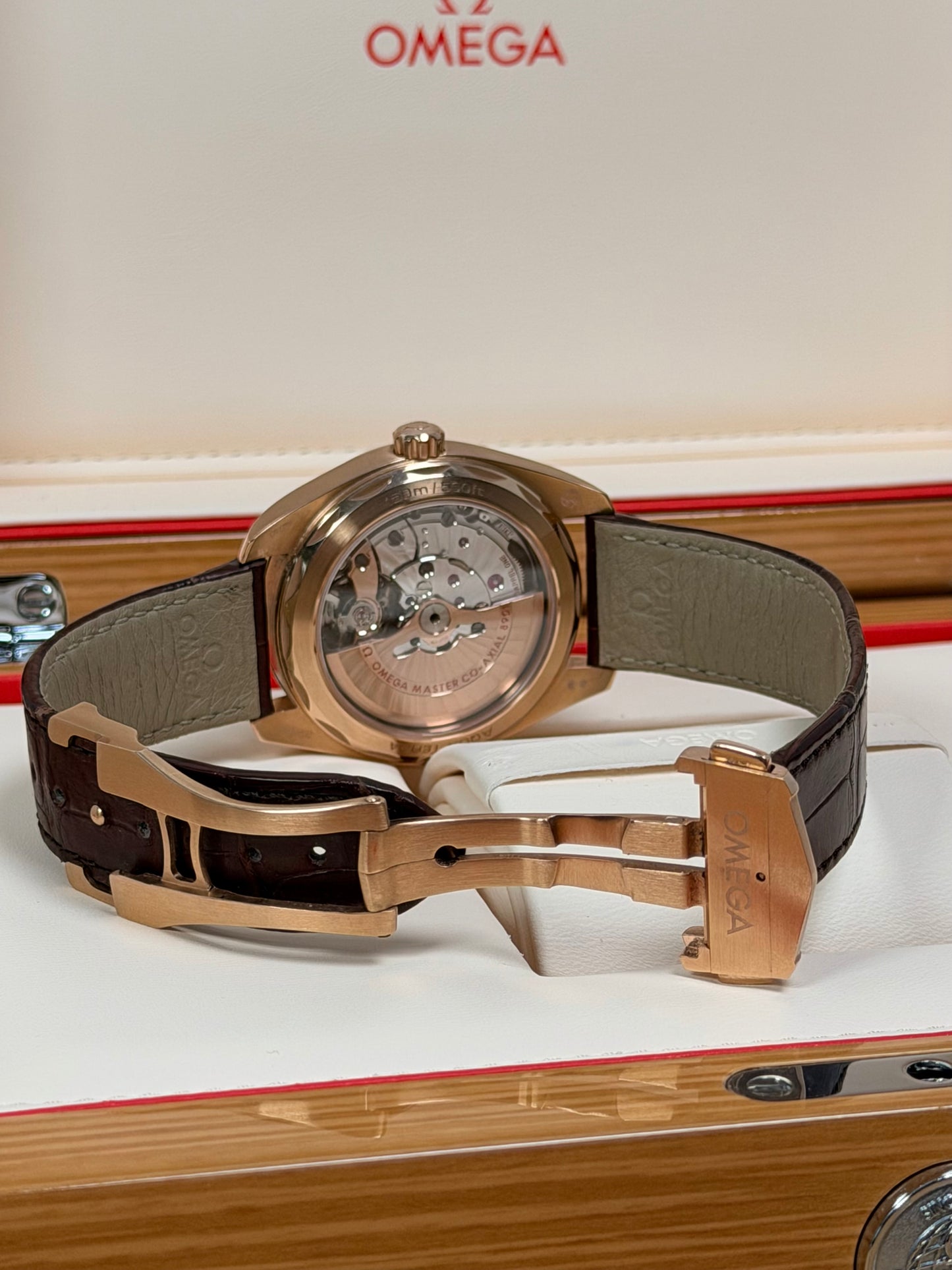 Omega Seamaster Aqua Terra 18K Roségold / 2019 / Full Set / Top Zustand