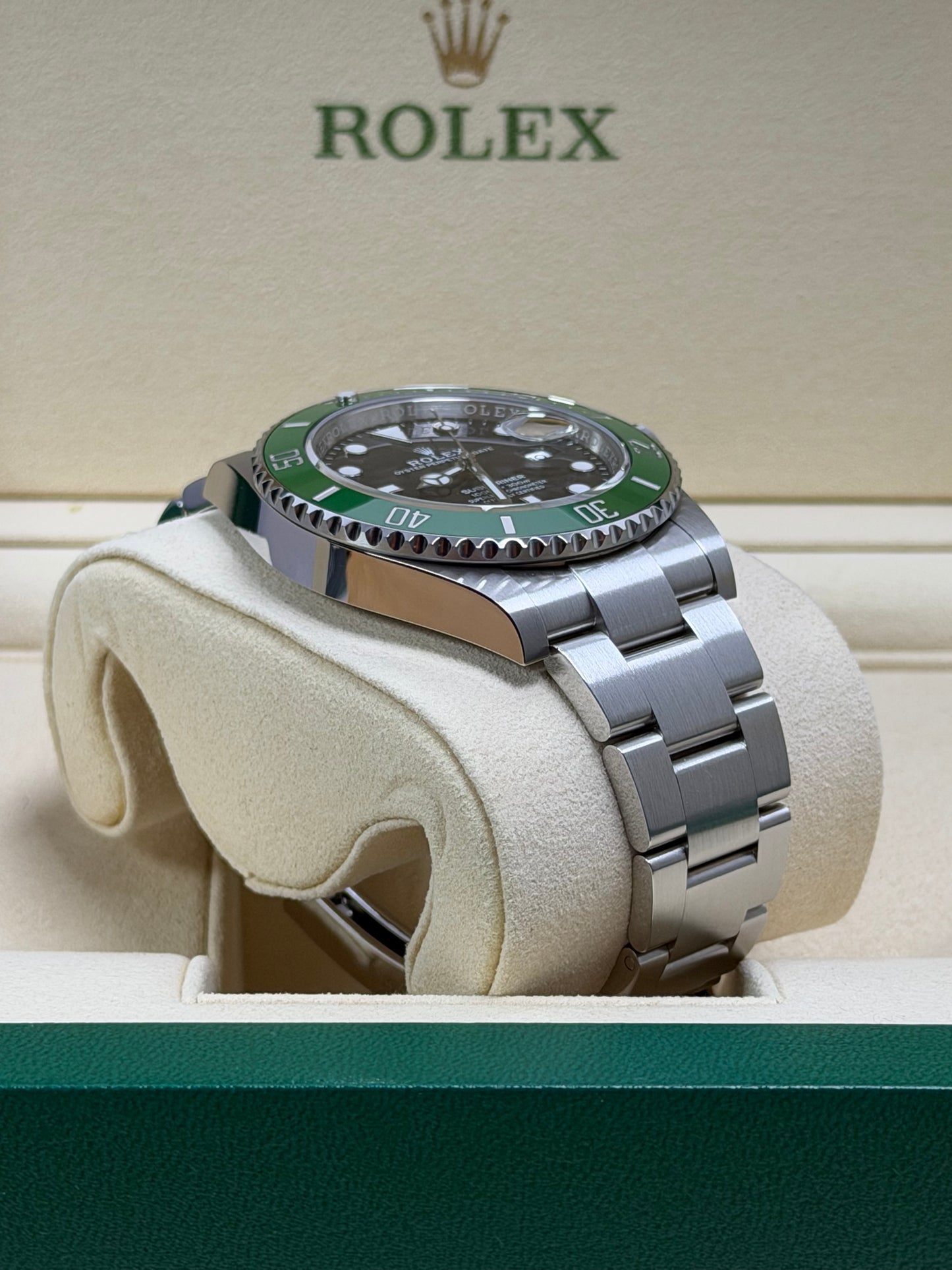 Rolex Submariner Starbucks "MK2" 126610LV / 2024 / Full Set / Neuwertig