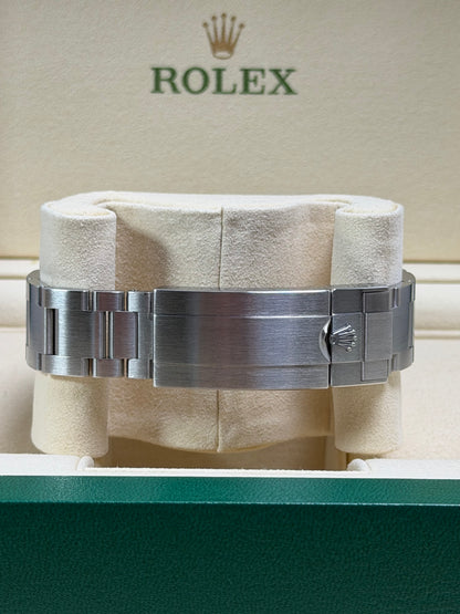 Rolex Submariner Starbucks "MK2" 126610LV / 2024 / Full Set / Neuwertig