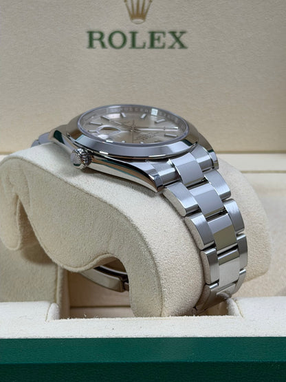 Rolex Datejust 41 126300 Silber / 2019 / Full Set / Neuwertig