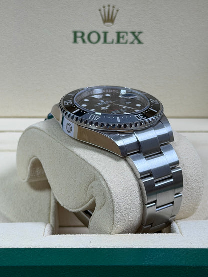 Rolex Sea-Dweller 126600 / 2019 / Full Set / Top Zustand