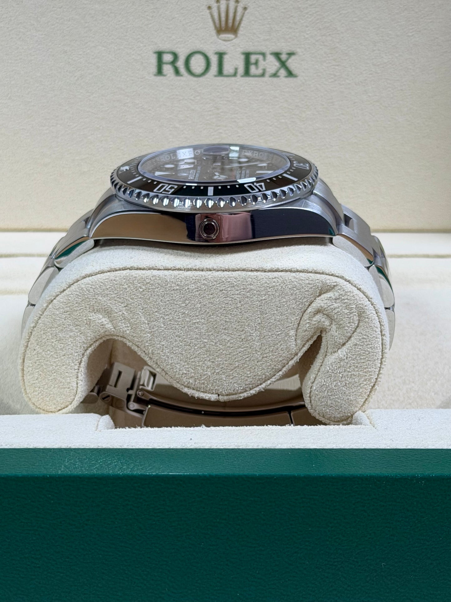 Rolex Sea-Dweller 126600 / 2019 / Full Set / Top Zustand