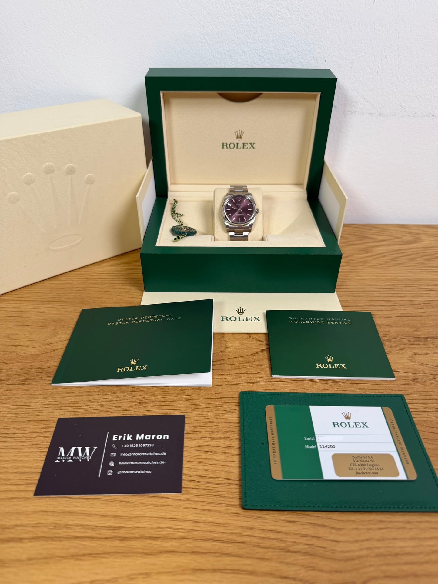 Rolex Oyster Perpetual 34 Bordeaux 114200 / 2019 / Full Set / Top Zustand