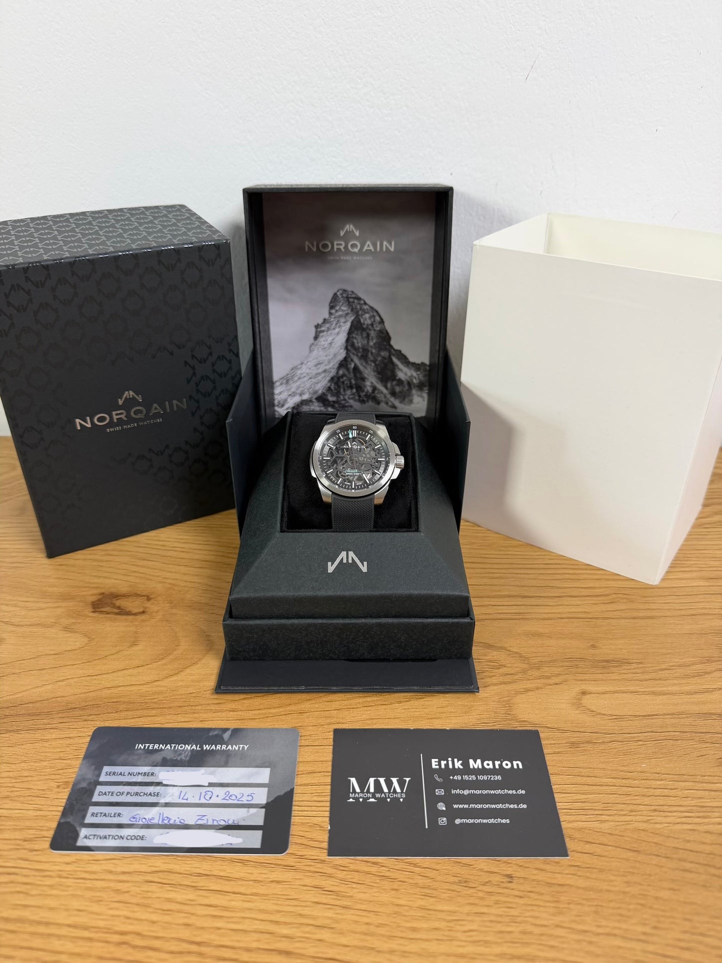 Norqain Independence Skeleton 40mm / 2025 / Full Set / Neuwertig