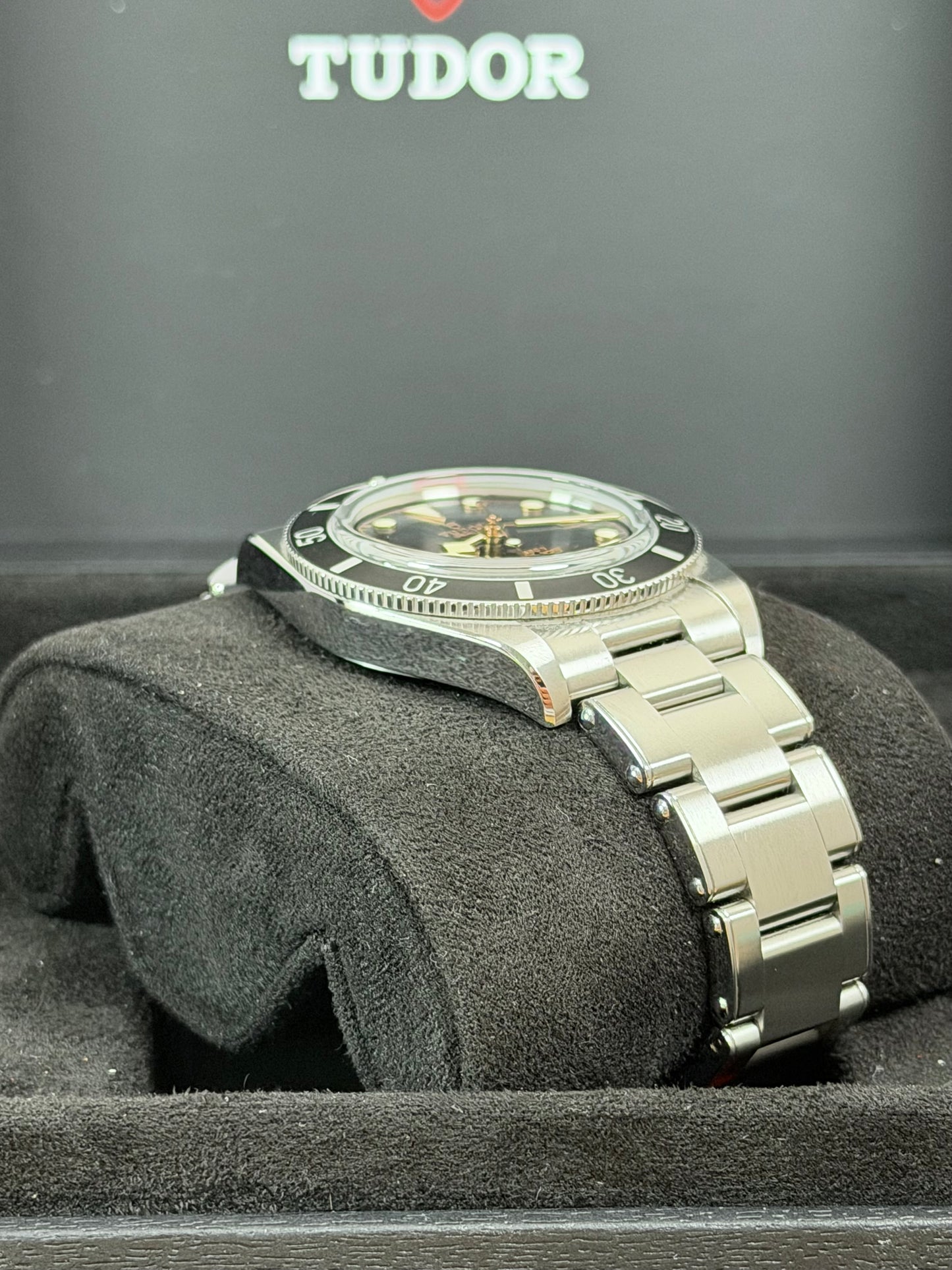 Tudor Black Bay 54 Schwarz / 2023 / Full Set / Top Zustand