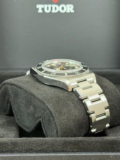 Tudor Black Bay 54 Schwarz / 2023 / Full Set / Top Zustand