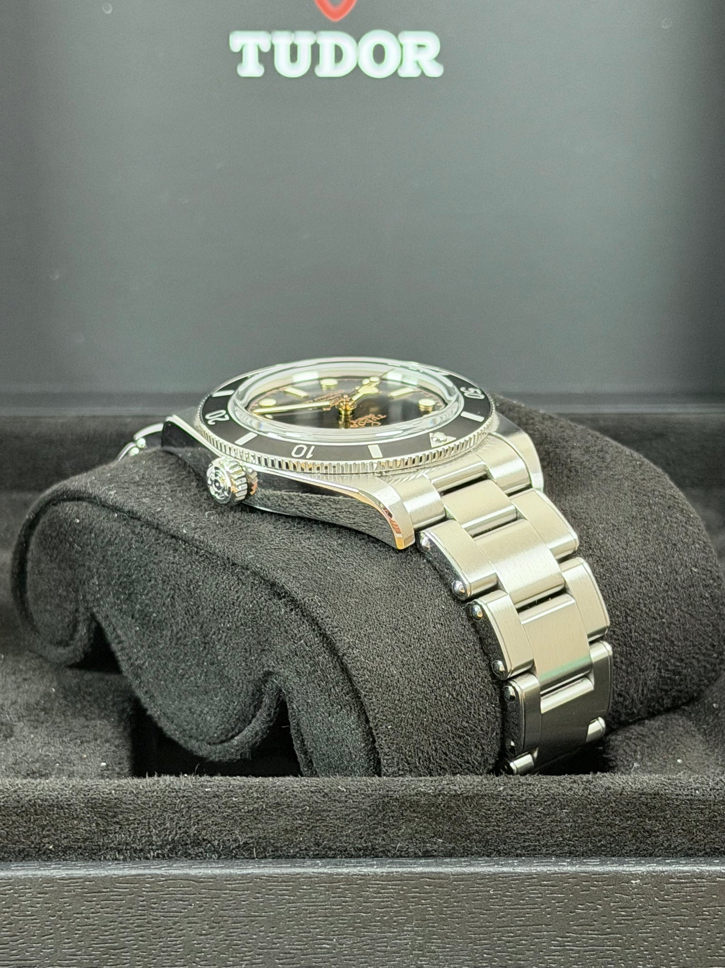 Tudor Black Bay 54 Schwarz / 2023 / Full Set / Top Zustand