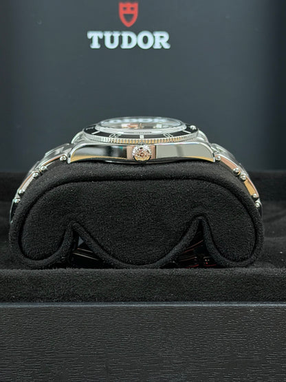Tudor Black Bay 54 Schwarz / 2023 / Full Set / Top Zustand