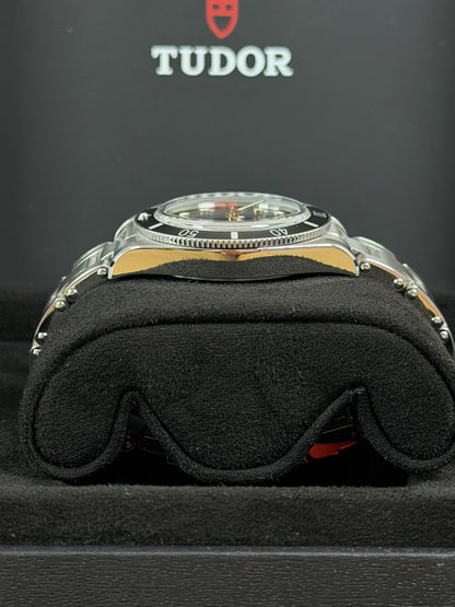 Tudor Black Bay 54 Schwarz / 2023 / Full Set / Top Zustand