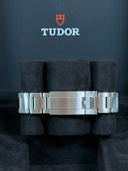 Tudor Black Bay 54 Schwarz / 2023 / Full Set / Top Zustand