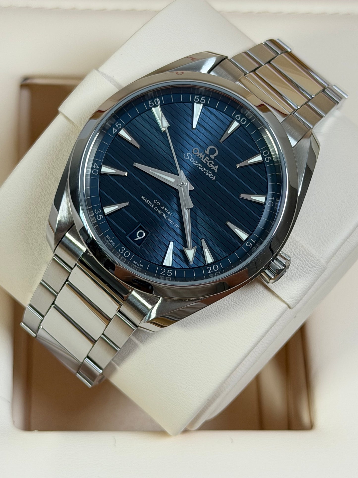 Omega Seamaster Aqua Terra Blau / 2024 / Full Set / Top Zustand