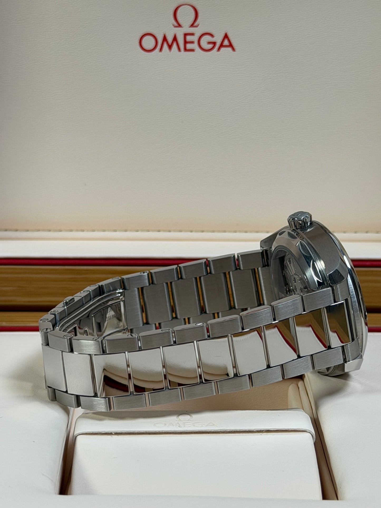 Omega Seamaster Aqua Terra Blau / 2024 / Full Set / Top Zustand