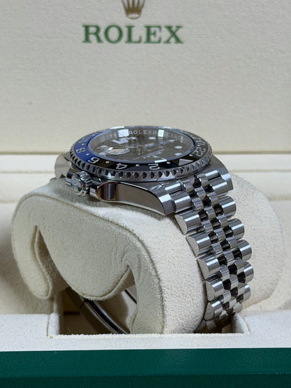 Rolex GMT Master 2 "Batgirl" 126710BLNR / 2022 / Full Set / Top Zustand