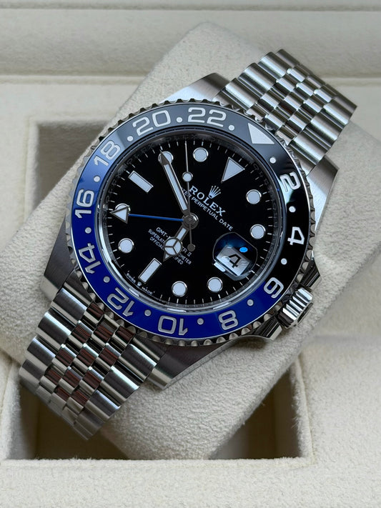 Rolex GMT Master 2 "Batgirl" 126710BLNR / 2023 / Full Set / Top Zustand