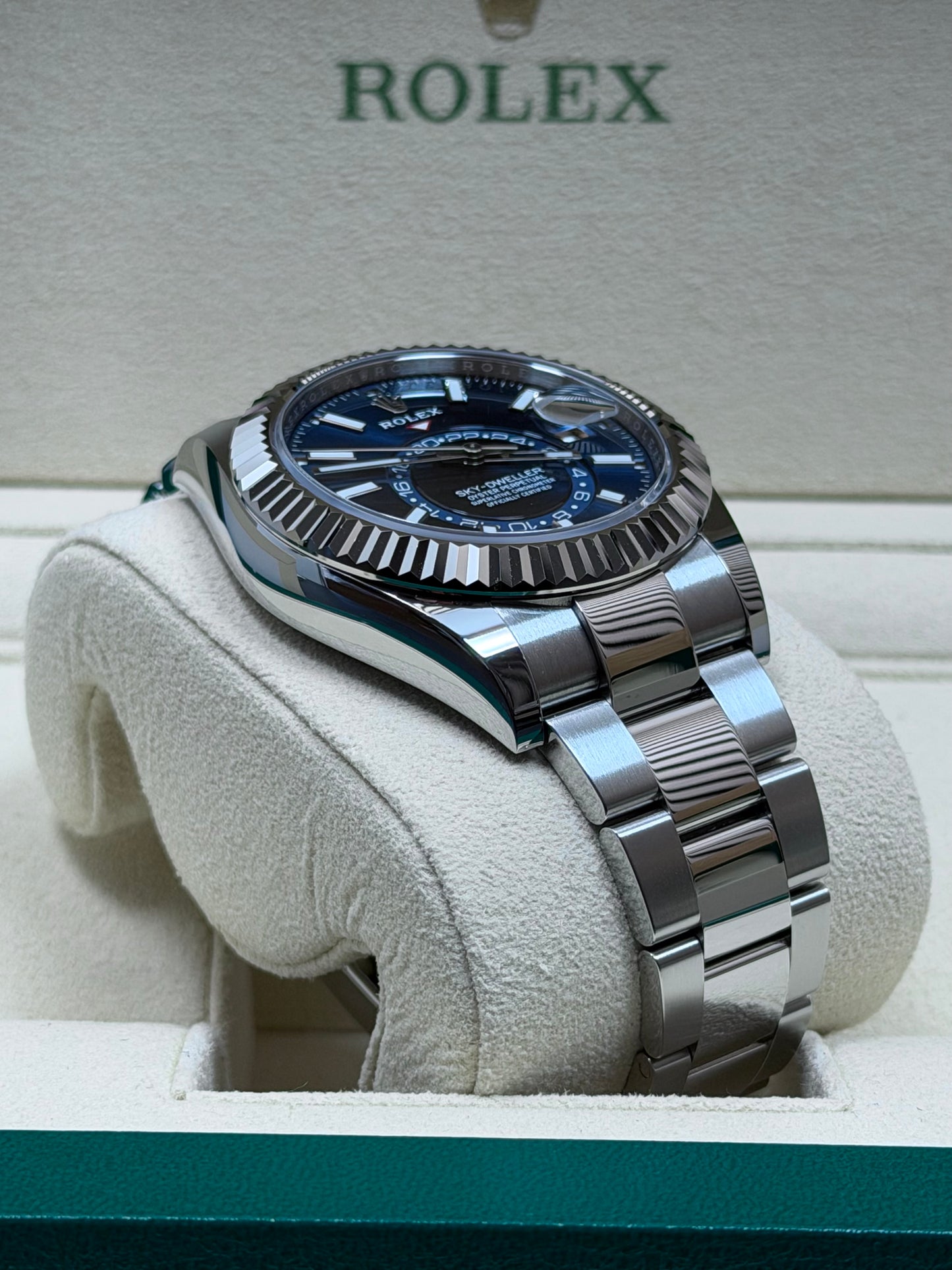 Rolex Sky-Dweller Blau 326934 / 2021 / Full Set / Top Zustand
