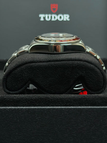 Tudor Black Bay 58 GMT / 2024 / Full Set / Top Zustand