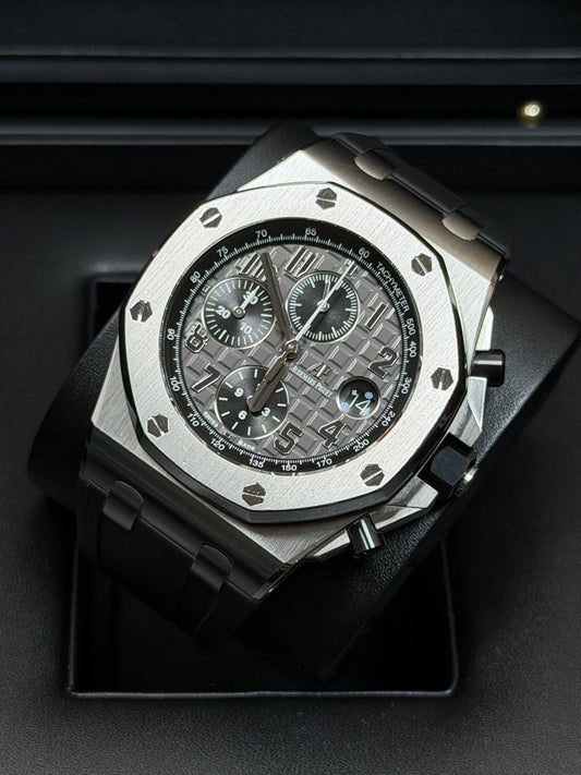 Audemars Piguet Royal Oak Offshore „Elephant“ / 2015 / Full Set / Sehr gut