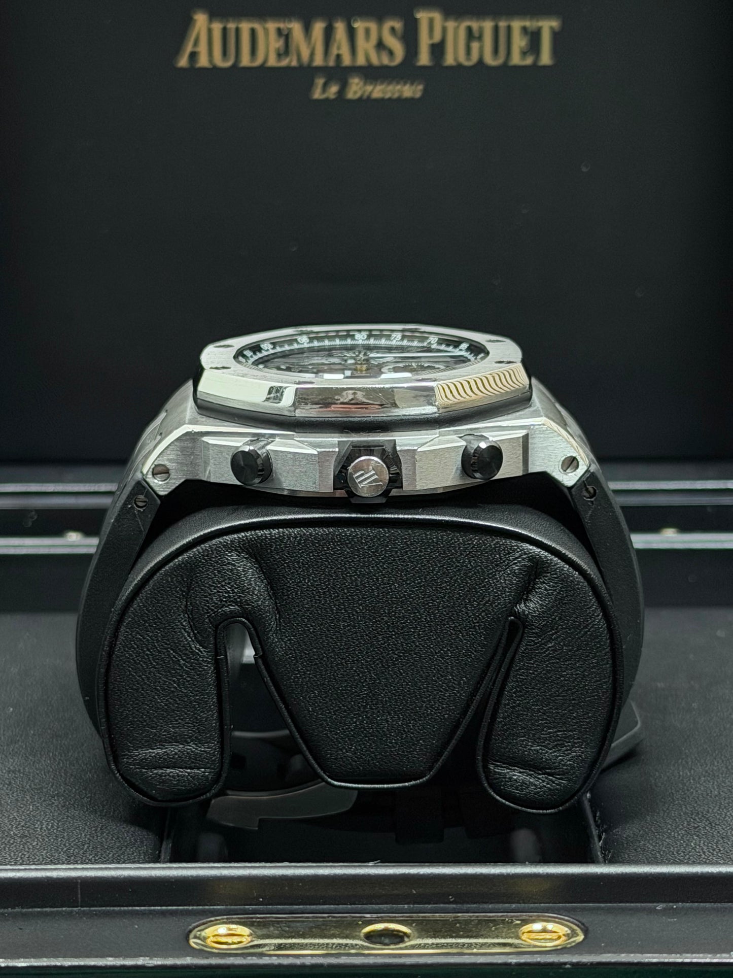Audemars Piguet Royal Oak Offshore „Elephant“ / 2015 / Full Set / Sehr gut