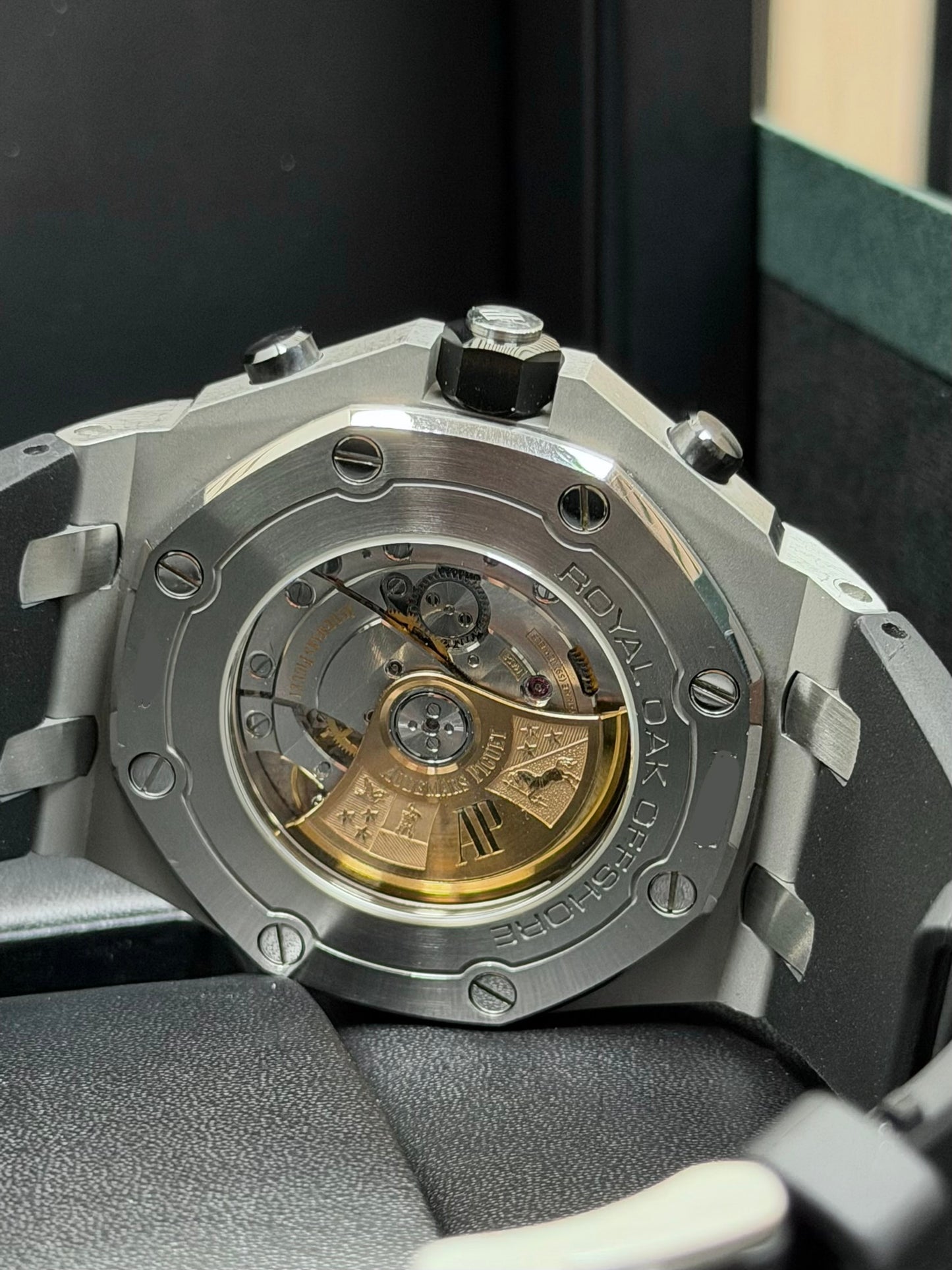 Audemars Piguet Royal Oak Offshore „Elephant“ / 2015 / Full Set / Sehr gut