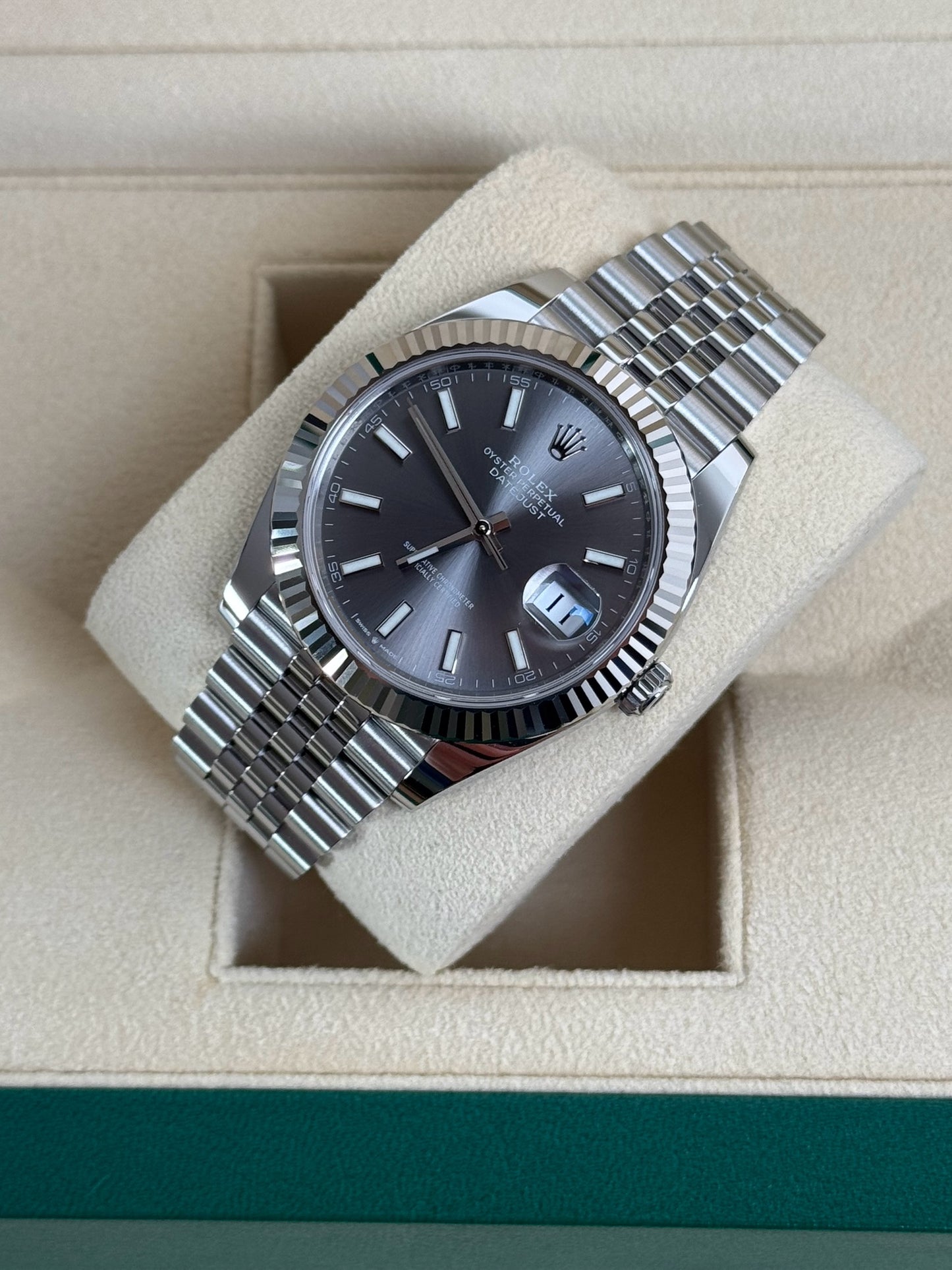 Rolex Datejust 41 126334 Rhodium / 2024 / Full Set / Ungetragen