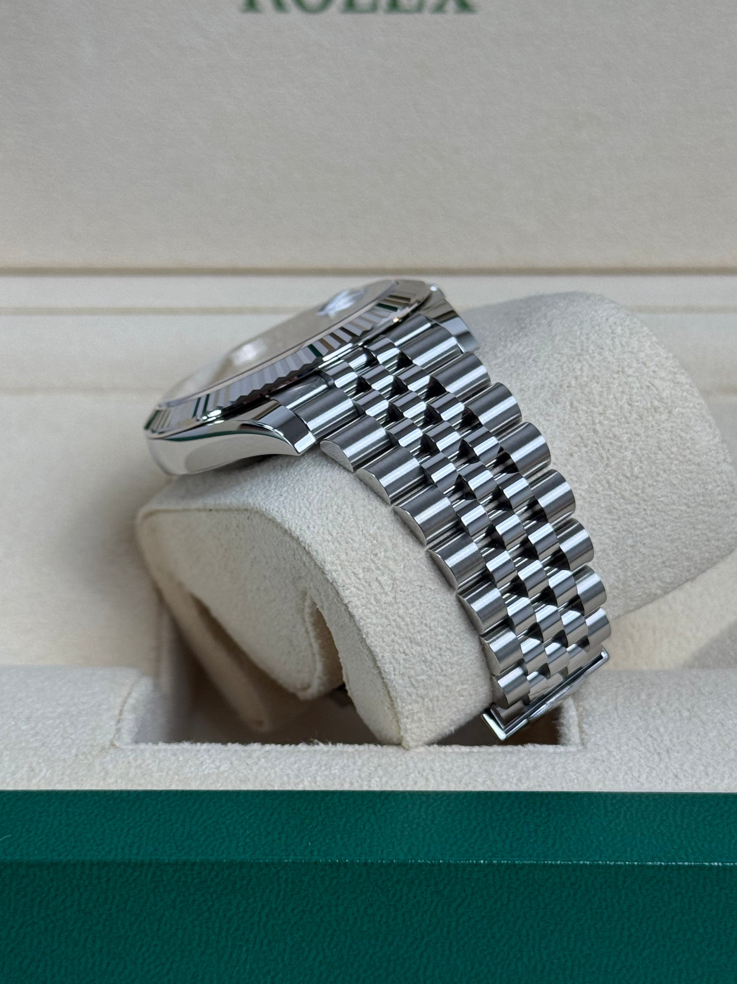 Rolex Datejust 41 126334 Rhodium / 2024 / Full Set / Ungetragen