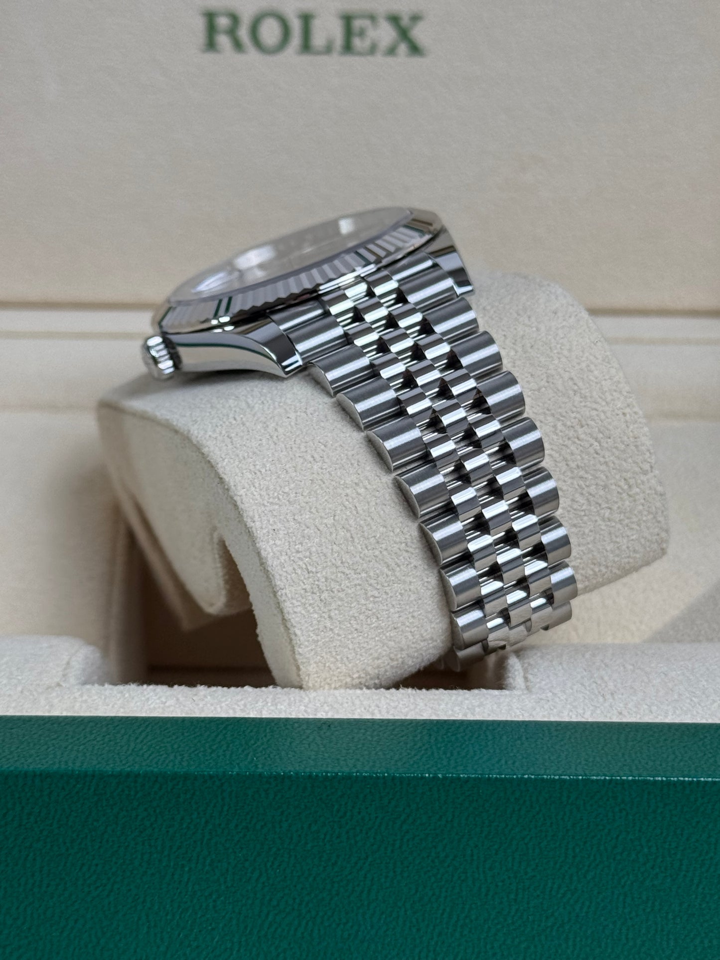 Rolex Datejust 41 126334 Rhodium / 2024 / Full Set / Ungetragen