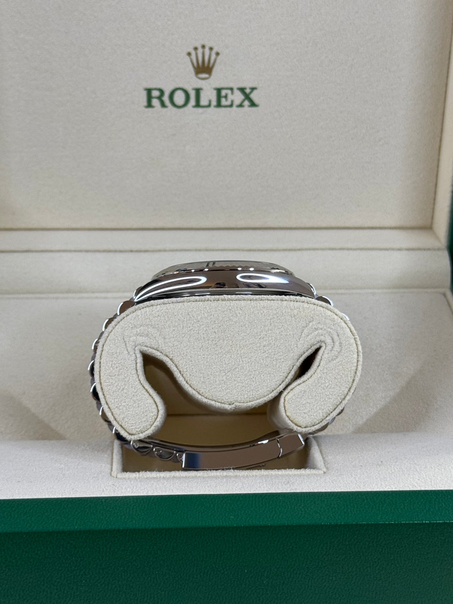 Rolex Datejust 41 126334 Rhodium / 2021 / Full Set / Ungetragen