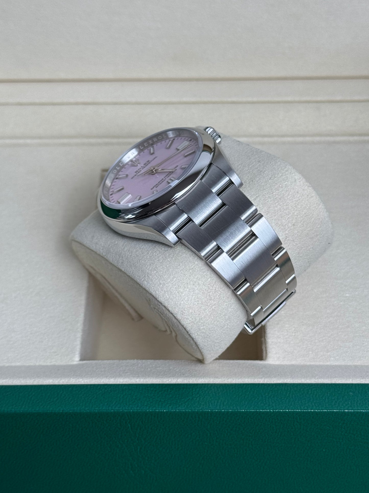 Rolex Oyster Perpetual 36 Candy Pink 126000 / 2025 / Full Set / Ungetragen
