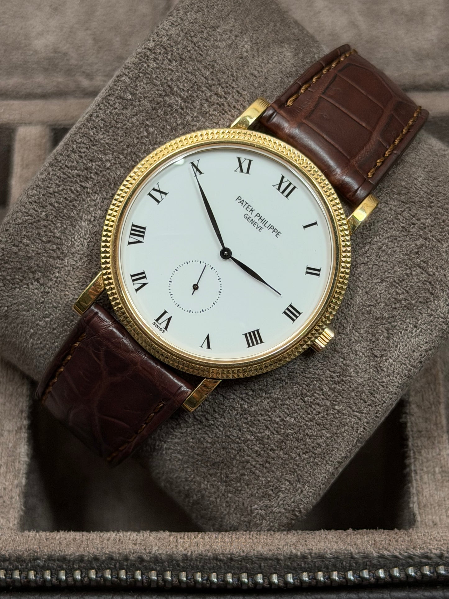 Patek Philippe Calatrava Handaufzug 18K Gold / 3919J / Top Zustand