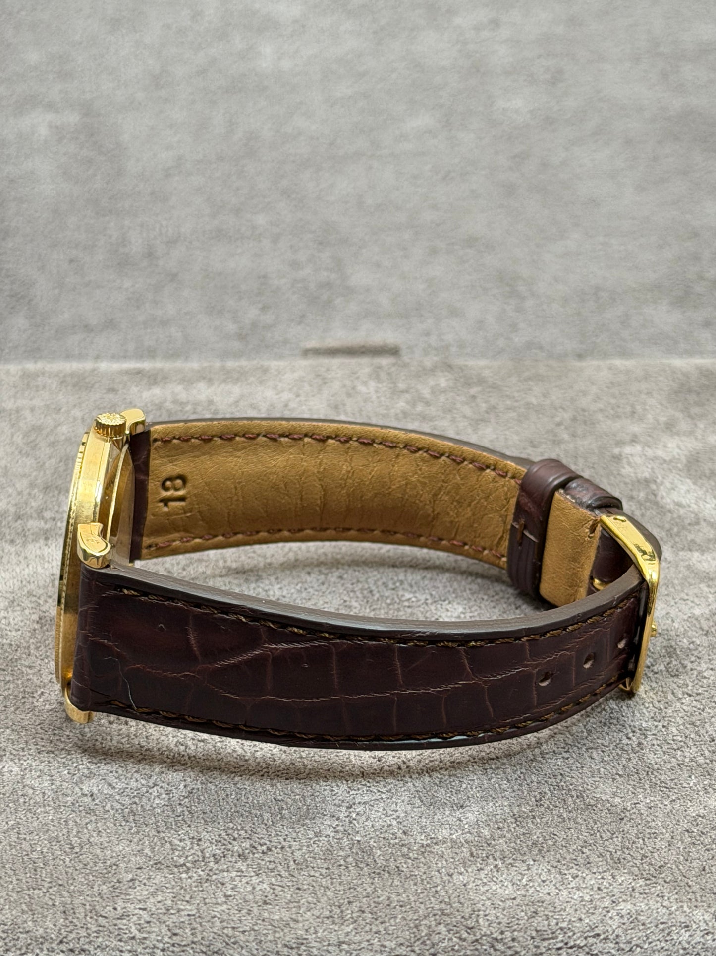 Patek Philippe Calatrava Handaufzug 18K Gold / 3919J / Top Zustand
