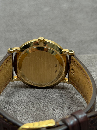 Patek Philippe Calatrava Handaufzug 18K Gold / 3919J / Top Zustand
