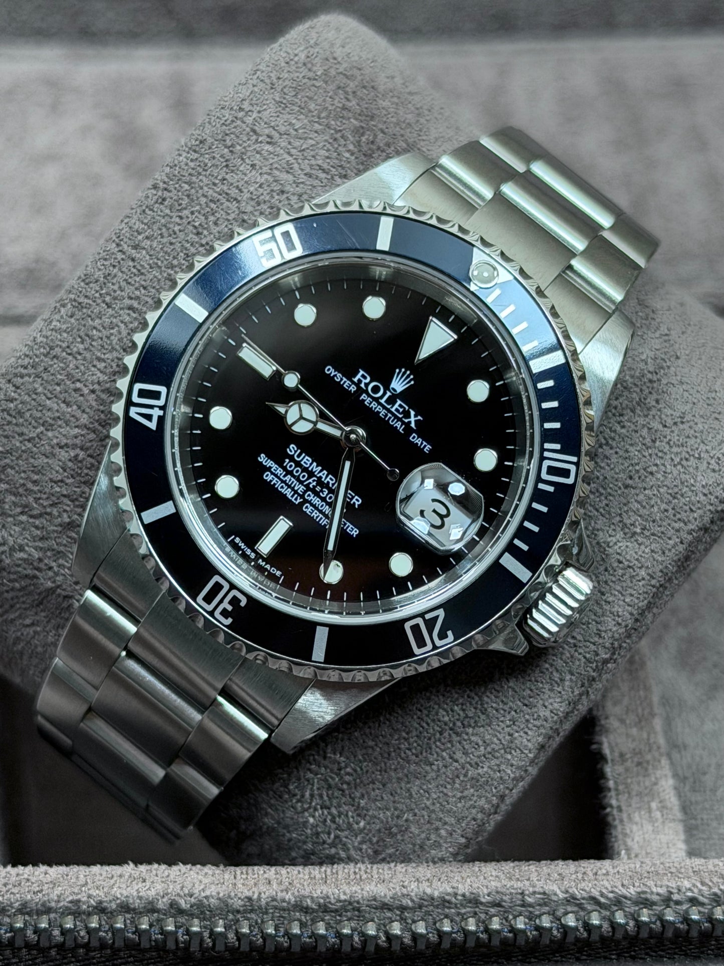 Rolex Submariner Date 16610 M-Serie No Holes / 2007 / Box & Uhr / Top Zustand