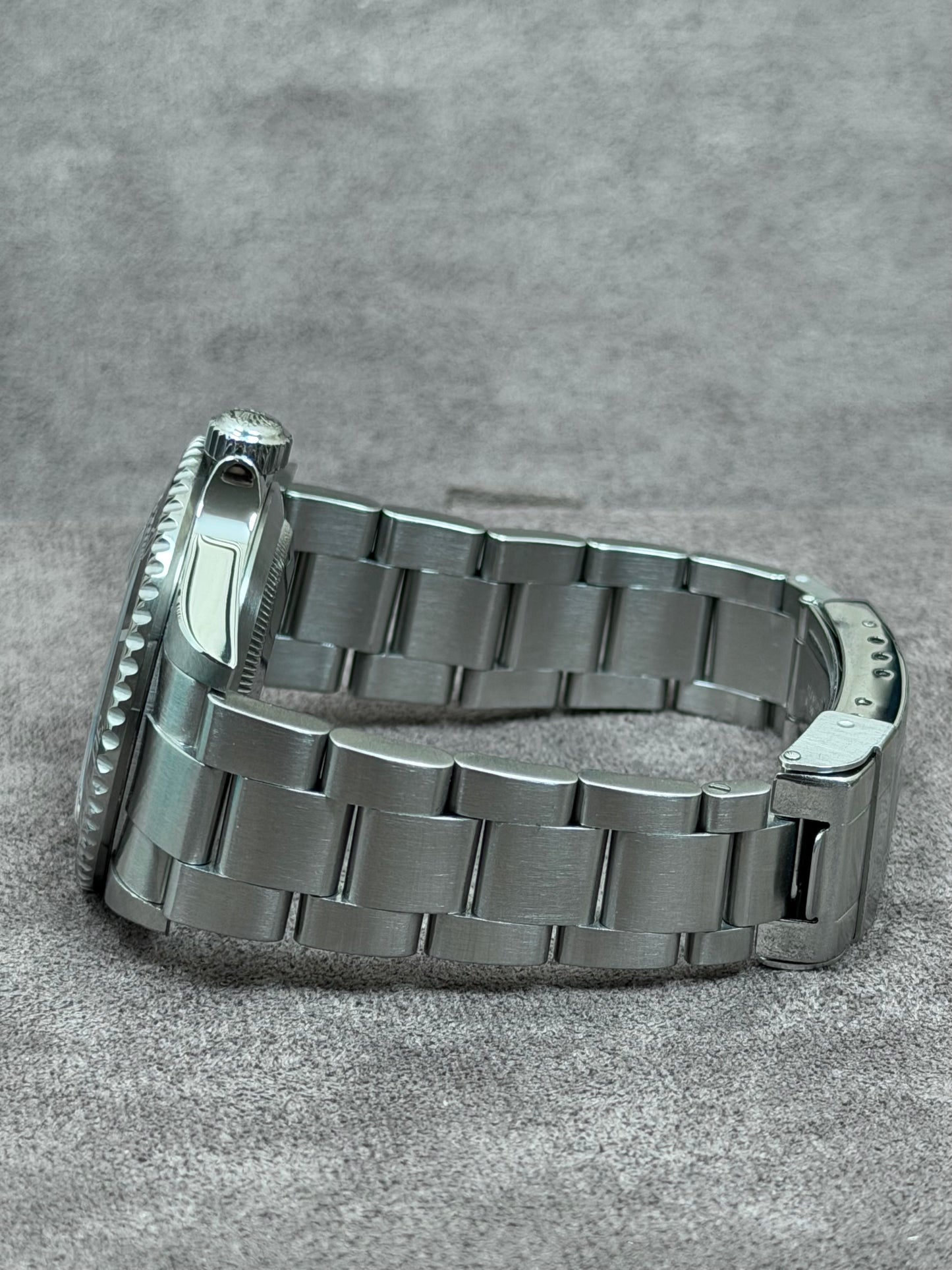 Rolex Submariner Date 16610 M-Serie No Holes / 2007 / Box & Uhr / Top Zustand