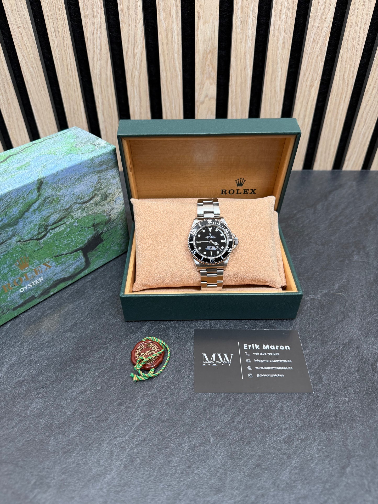 Rolex Submariner No Date 14060M V-Serie Rehaut / 2009 / Box & Uhr / Sehr gut