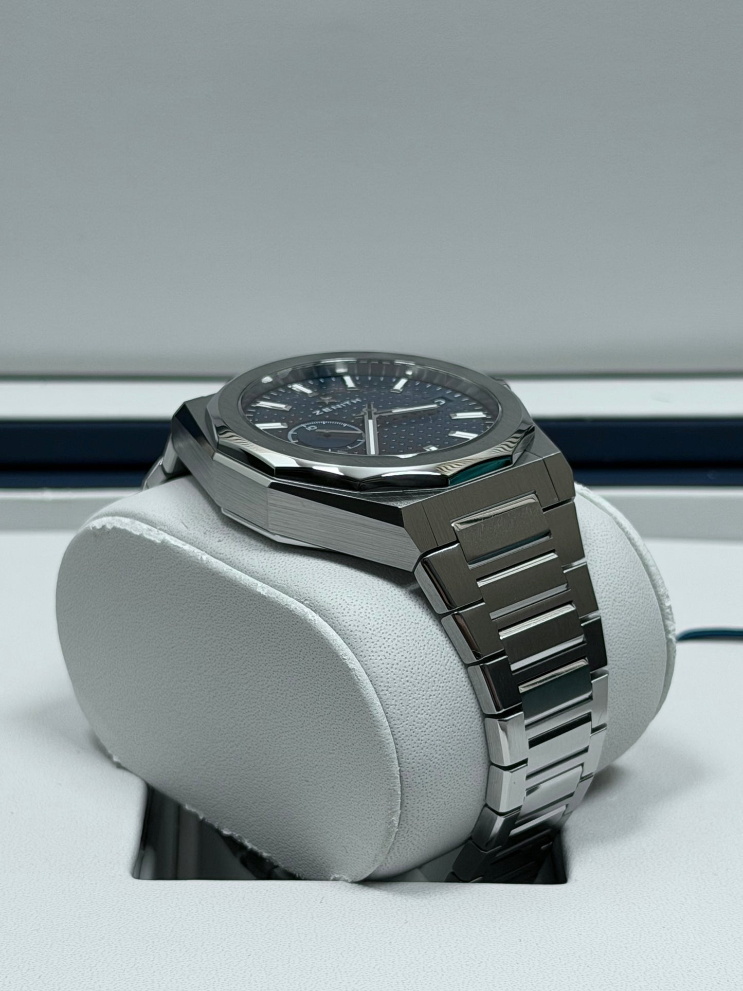 Zenith Defy Skyline 41 mm Blau / 2022 / Full Set / Ungetragen