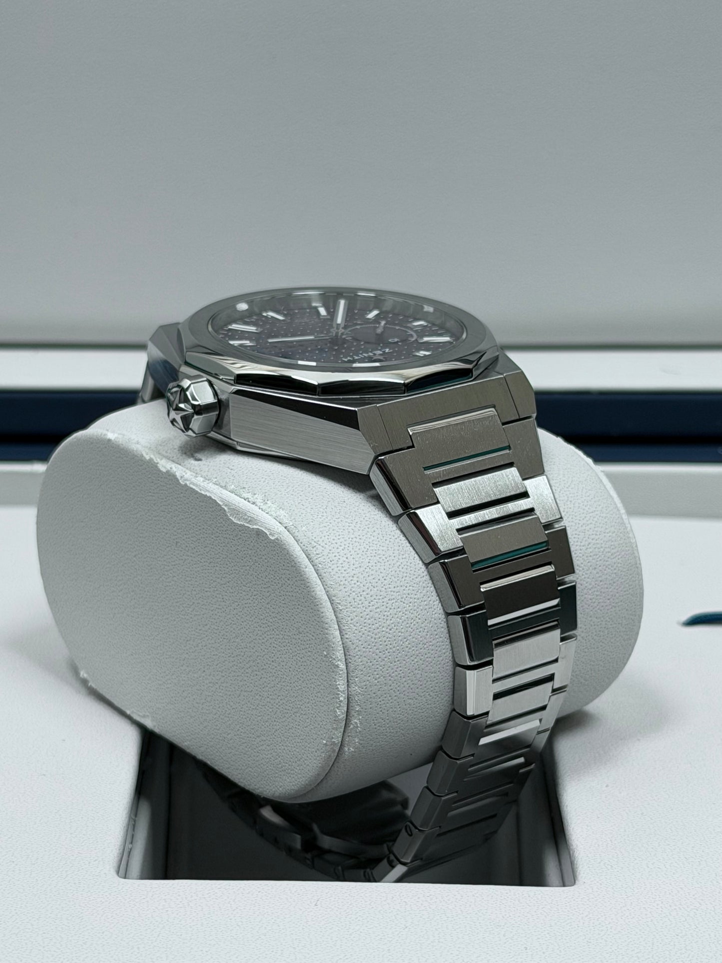 Zenith Defy Skyline 41 mm Blau / 2022 / Full Set / Ungetragen