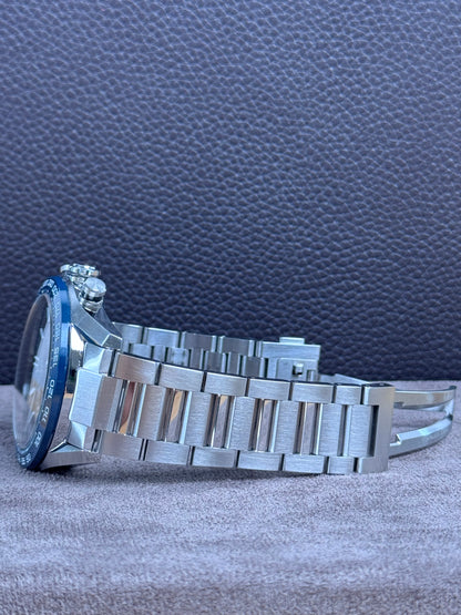TAG HEUER Carrera Chronograph 44mm Blau / 2022 / Full Set / Top Zustand