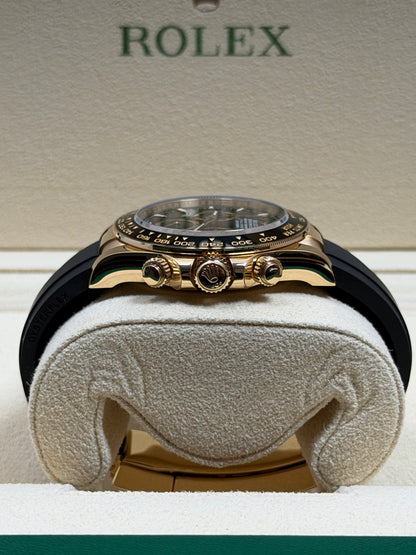 Rolex Daytona Oysterflex Gelbgold 126518LN / 2025 / Full Set / Top Zustand