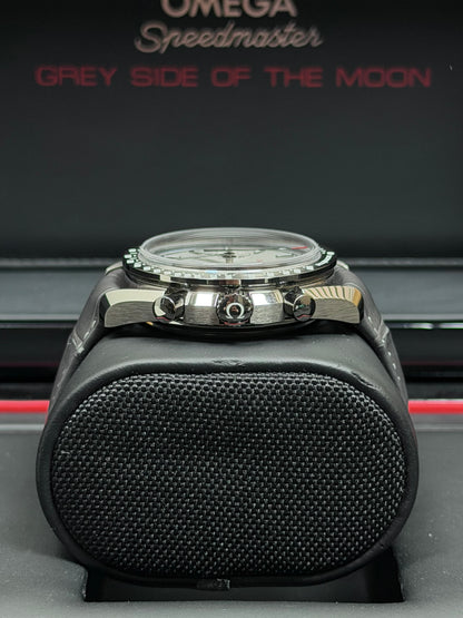 Omega Speedmaster Grey Side Of The Moon / 2017 / Full Set / Neuwertig