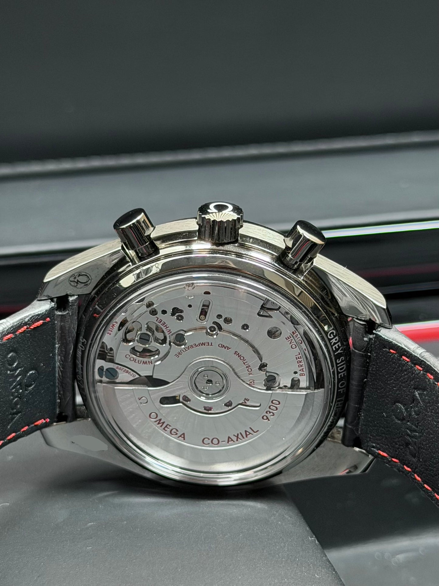 Omega Speedmaster Grey Side Of The Moon / 2017 / Full Set / Neuwertig
