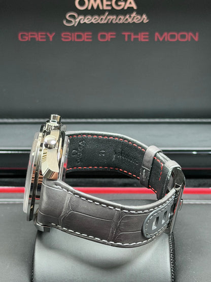 Omega Speedmaster Grey Side Of The Moon / 2017 / Full Set / Neuwertig