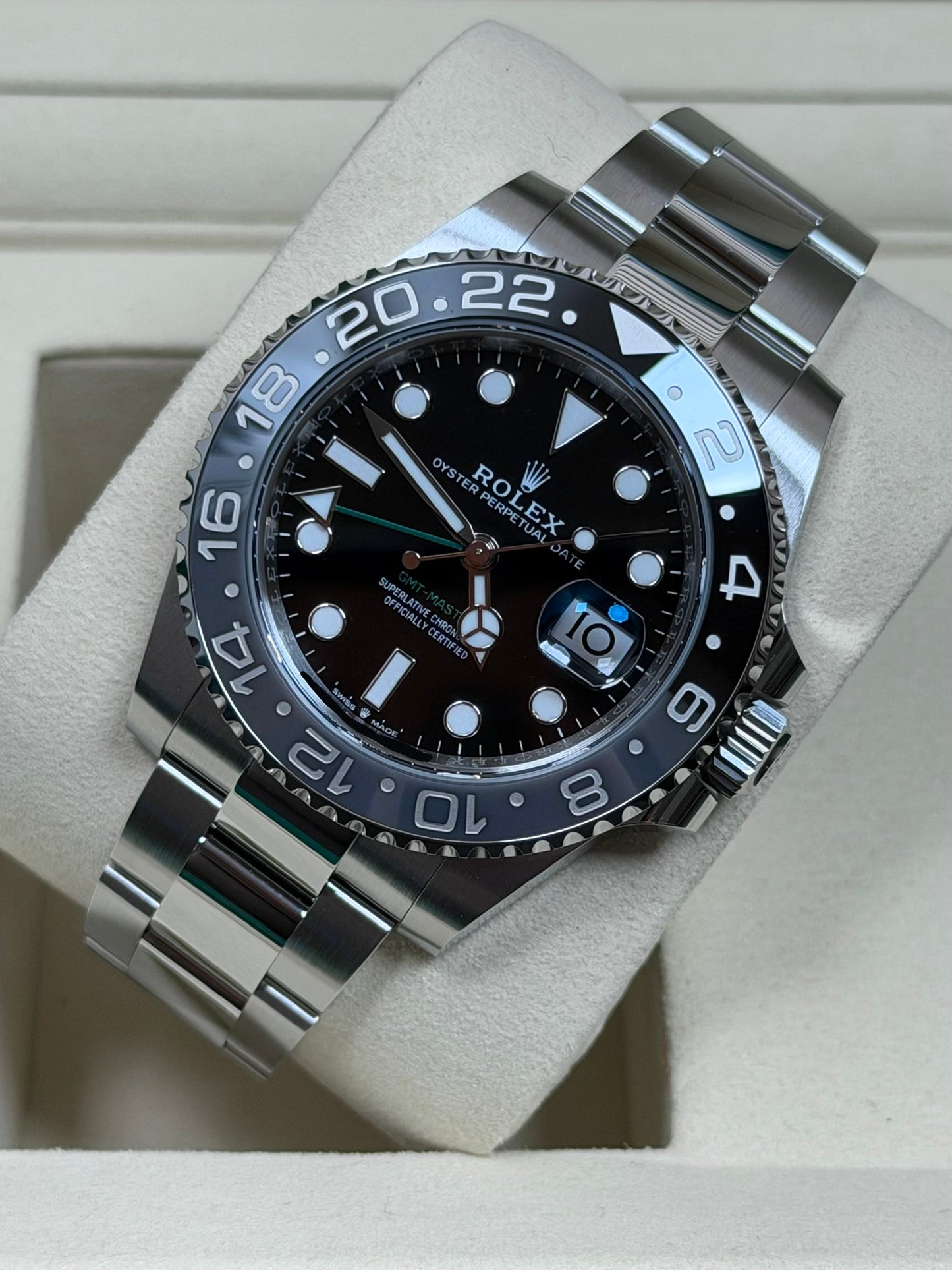 Rolex GMT Master 2 "Bruce Wayne" 126710GRNR / 2026 / Full Set / Neuwertig