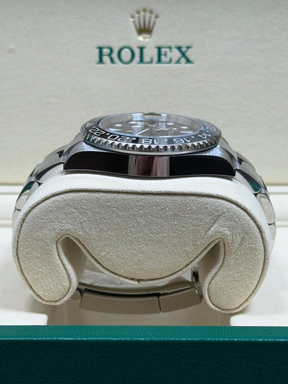 Rolex GMT Master 2 "Bruce Wayne" 126710GRNR / 2026 / Full Set / Neuwertig