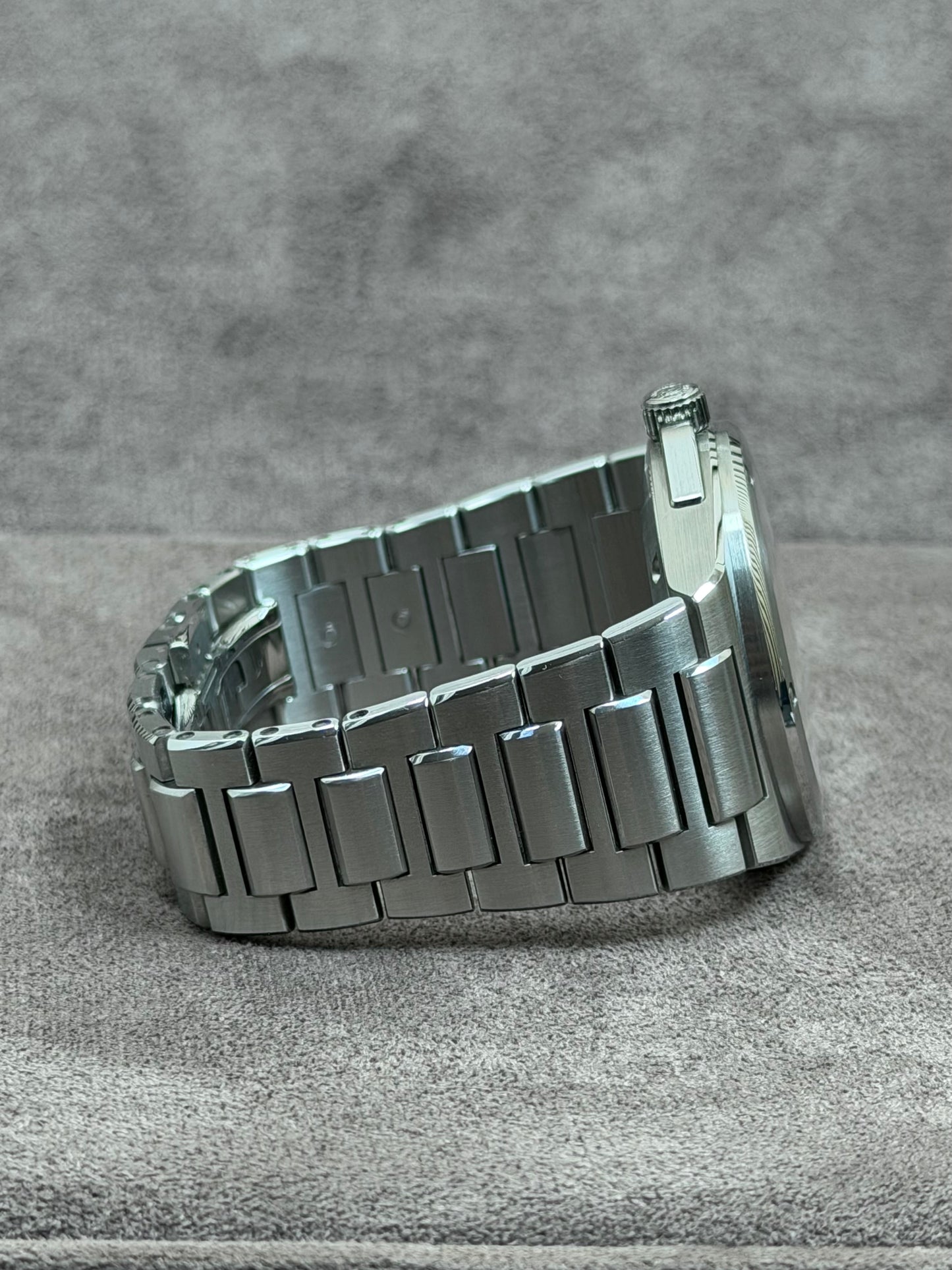 IWC Ingenieur 40 mm Schwarz / 2025 / Full Set / Top Zustand
