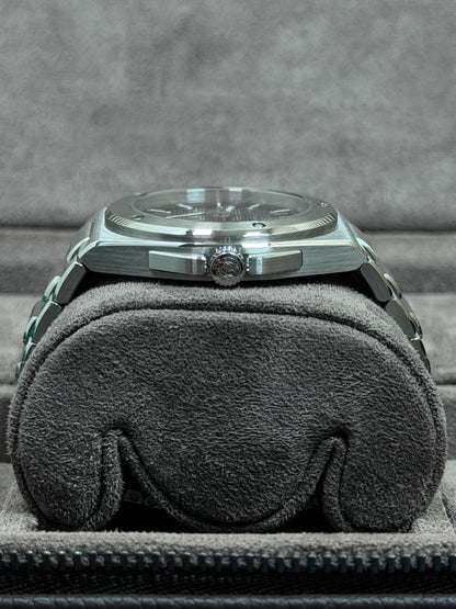 IWC Ingenieur 40 mm Schwarz / 2025 / Full Set / Top Zustand