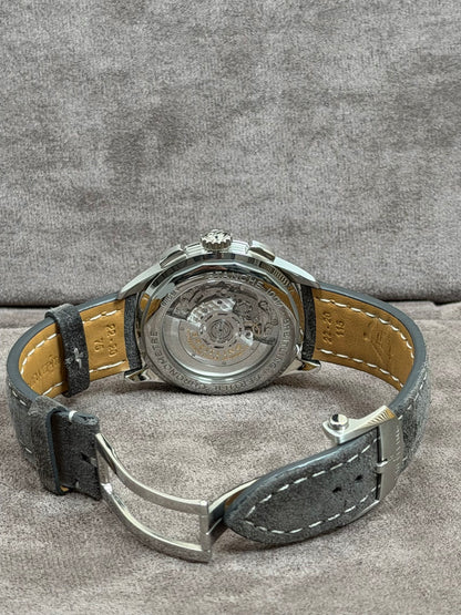 Breitling Premier B01 Panda / 2024 / Full Set / Top Zustand
