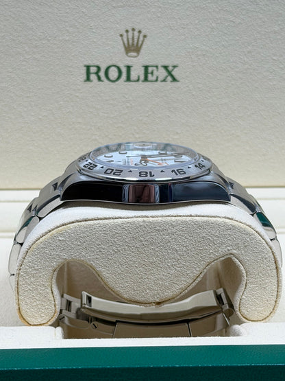 Rolex Explorer 2 Polar 226570 / 2022 / Full Set / Sehr gut